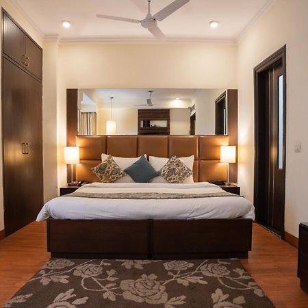 Ahuja Residency Cyber City II Gurgaon Exterior foto